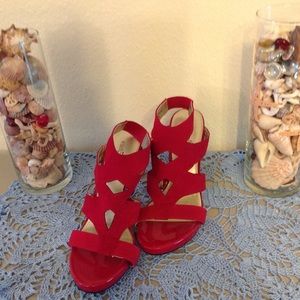 Women's east5th size 8M red velveteen high heels.